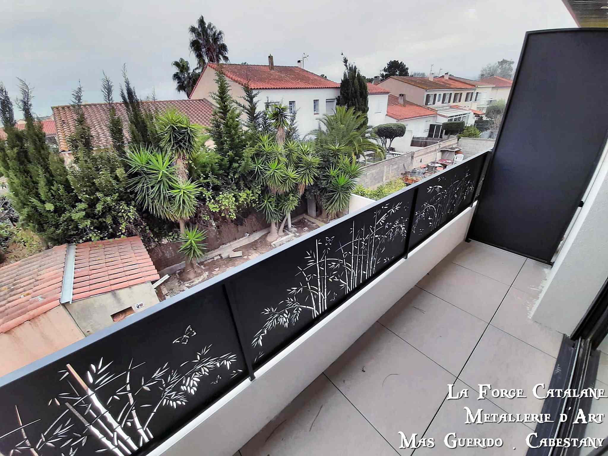 garde corps exterieur decoupe laser motifs vegetal roseaux brise vue de separation tole forge catalane.jpg